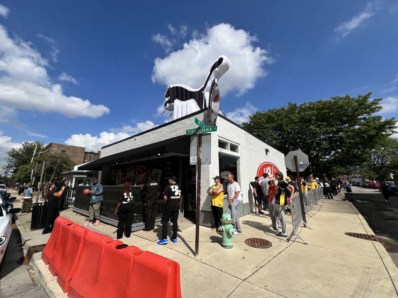 901 N Pennsylvania St, Indianapolis, IN for lease - Building Photo - Image 2 of 19