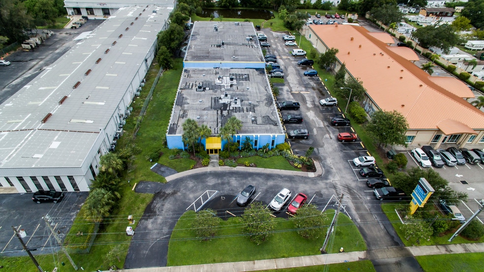 12360 66th St N, Largo, FL à louer - Aérien - Image 2 de 18