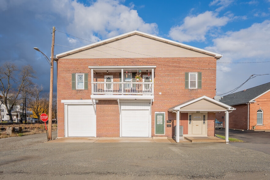 700 Hoke St, Latrobe, PA for sale - Building Photo - Image 1 of 27