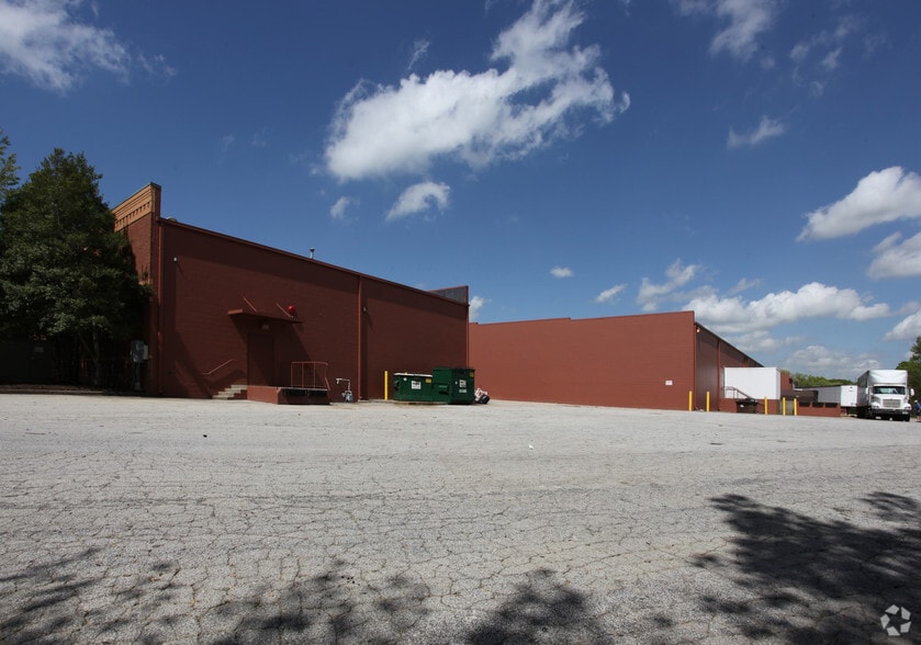 3320 Thompson Bridge Rd, Gainesville, GA for lease - Building Photo - Image 2 of 3