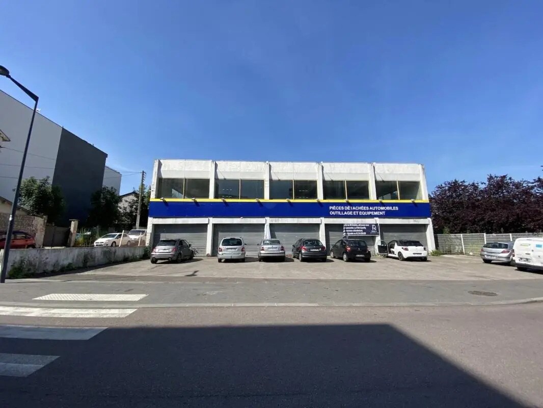 Flex dans Le Petit-Quevilly à louer Photo du bâtiment- Image 1 de 5