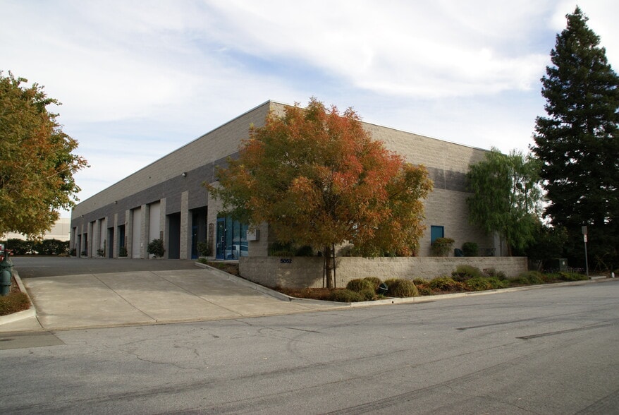 5052 Forni Dr, Concord, CA for lease - Building Photo - Image 1 of 4