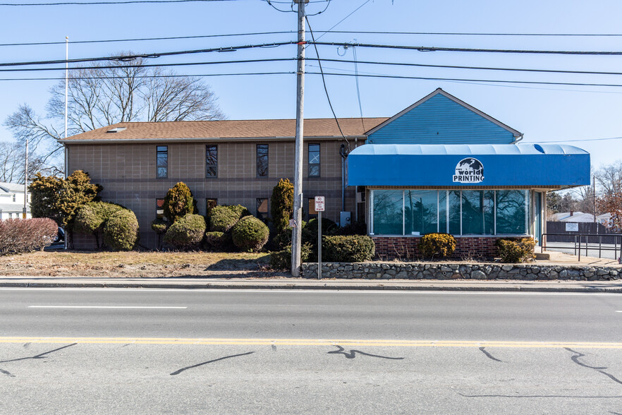 1728 Warwick Ave, Warwick, RI for sale - Building Photo - Image 1 of 1