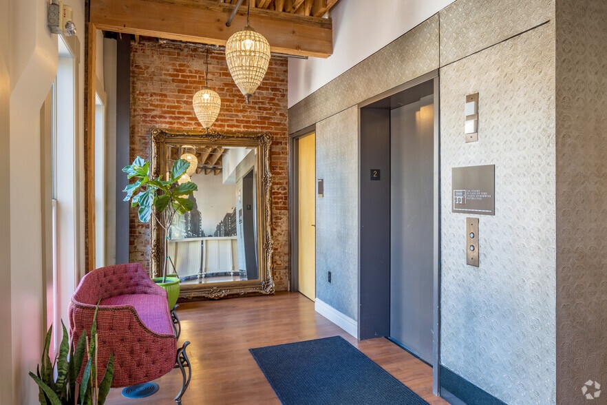 1512 Curtis St, Denver, CO for lease - Interior Photo - Image 2 of 19