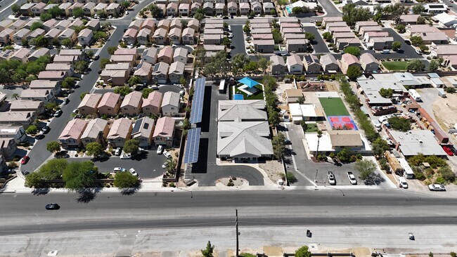 More details for 5695 N Rainbow Blvd, Las Vegas, NV - Retail for Sale