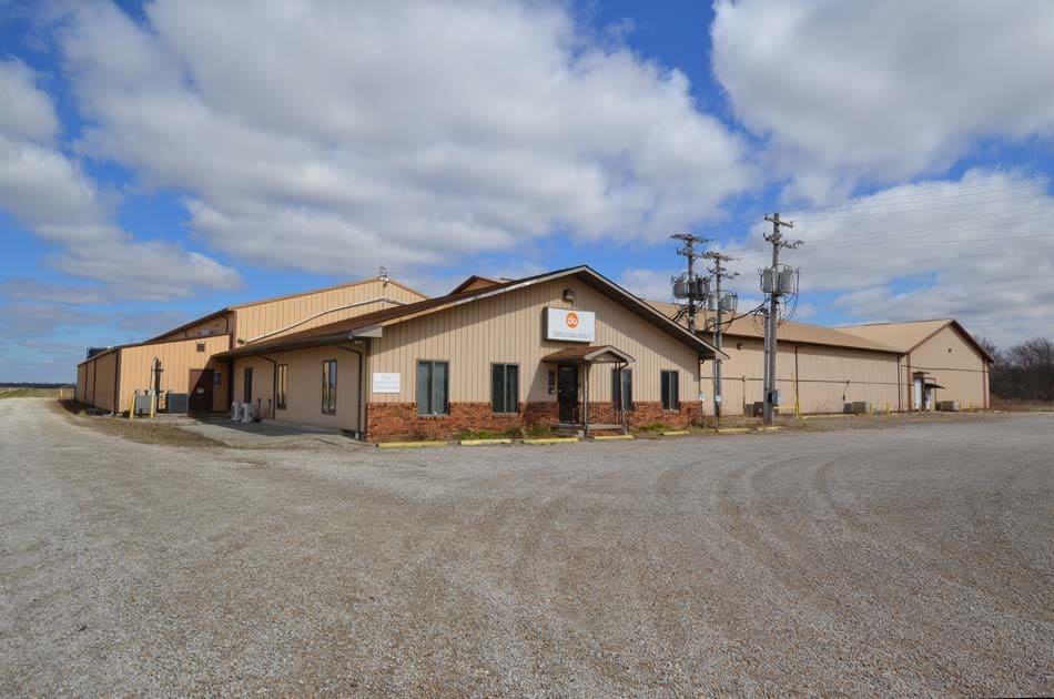 7656 E 700th Ave, Robinson, IL for lease Building Photo- Image 1 of 23