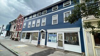 Plus de détails pour 205 Warren St, Hudson, NY - Commerce de détail à louer