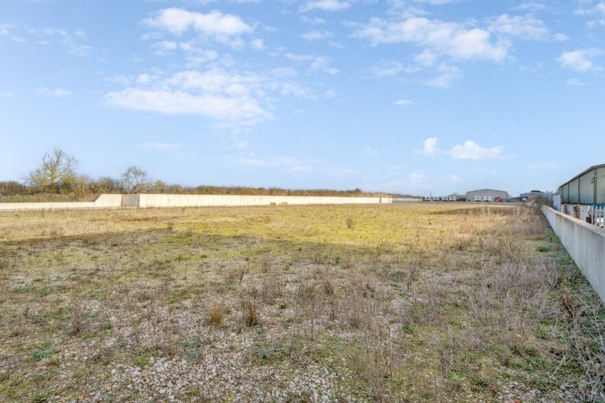 Rycote Lane, Thame for lease - Building Photo - Image 2 of 2