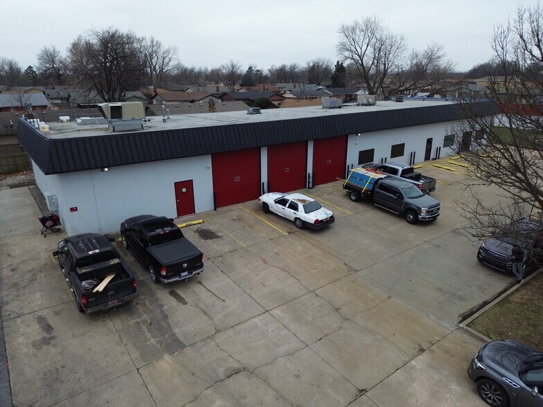 12618-12620 E 31st St, Tulsa, OK à vendre - Photo du bâtiment - Image 1 de 45