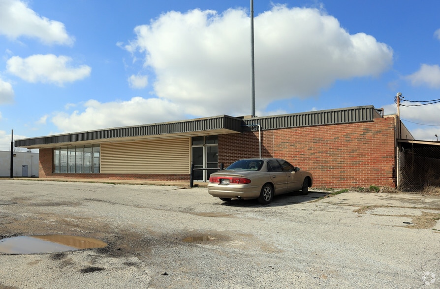 1307 W 22nd Pl, Tulsa, OK for sale - Building Photo - Image 3 of 16