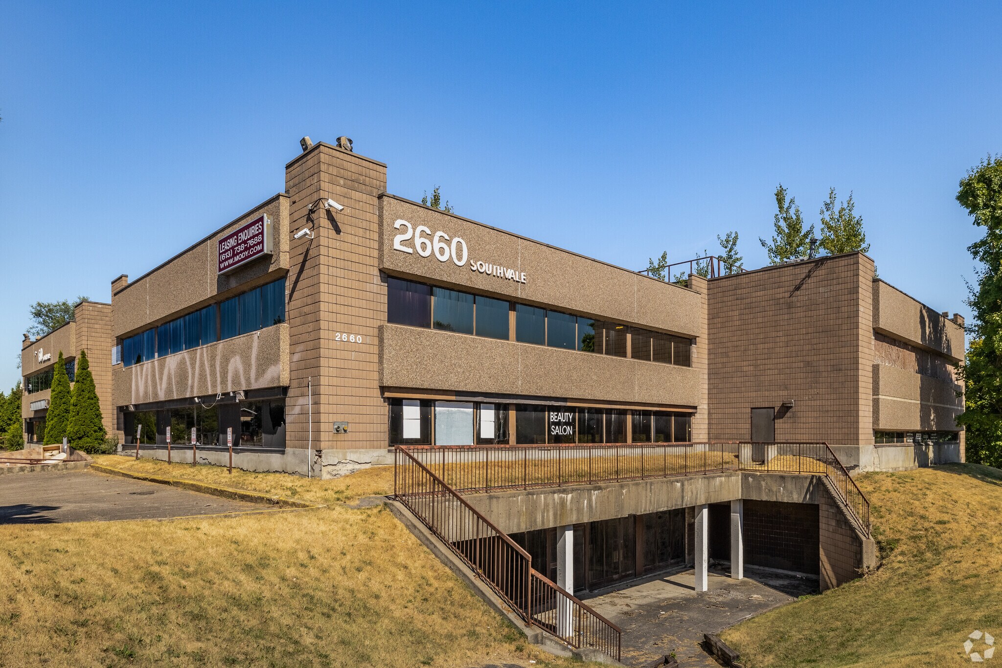 2660 Southvale Cres, Ottawa, ON à louer Photo principale- Image 1 de 3