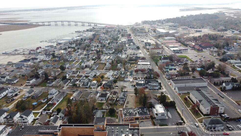 717 Shore Rd, Somers Point, NJ à vendre - Photo du bâtiment - Image 3 de 26