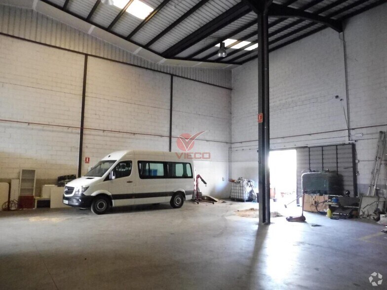 Industriel dans Cuenca, Cuenca à louer - Photo du bâtiment - Image 3 de 14