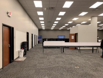 1920-1970 S Calhoun Rd, New Berlin, WI for lease - Interior Photo - Image 2 of 7