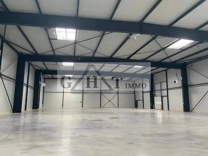 Office in Vaires-sur-Marne for lease - Interior Photo - Image 2 of 4