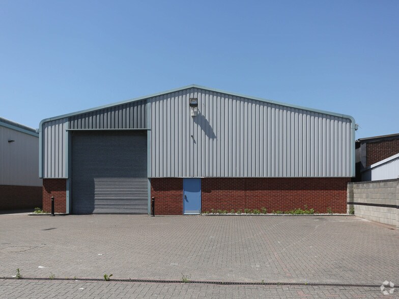 North Clos, Folkestone à louer - Photo du bâtiment - Image 2 de 2