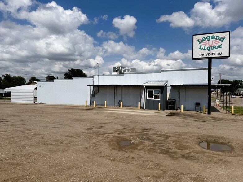 414 W 14th St, Larned, KS à vendre - Photo du bâtiment - Image 3 de 16