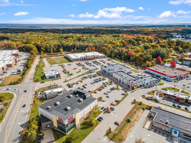 Lafayette Rd, Seabrook, NH à louer - Photo du bâtiment - Image 2 de 15