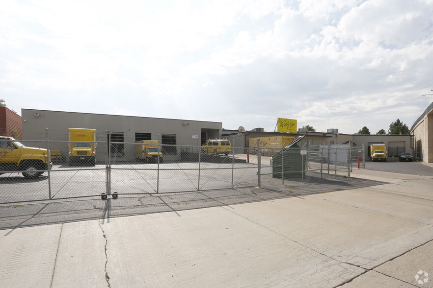 70 S Santa Fe Dr, Denver, CO for lease - Primary Photo - Image 1 of 5