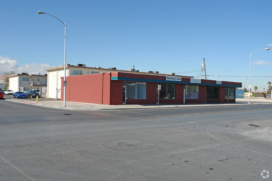 1301-1309 D St, Las Vegas, NV à vendre - Photo du bâtiment - Image 3 de 4