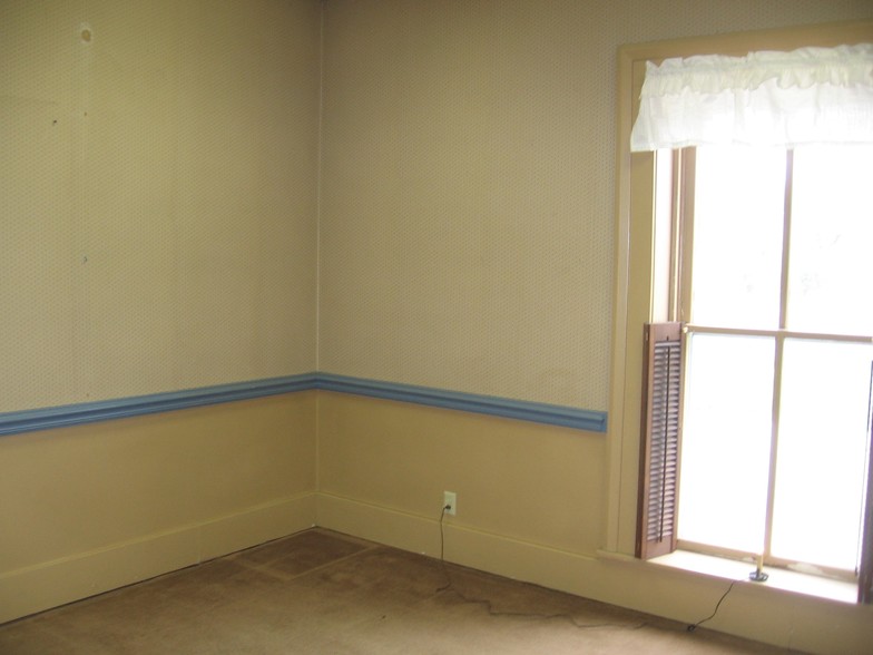 115 W Main St, Eaton, OH for lease - Interior Photo - Image 3 of 5