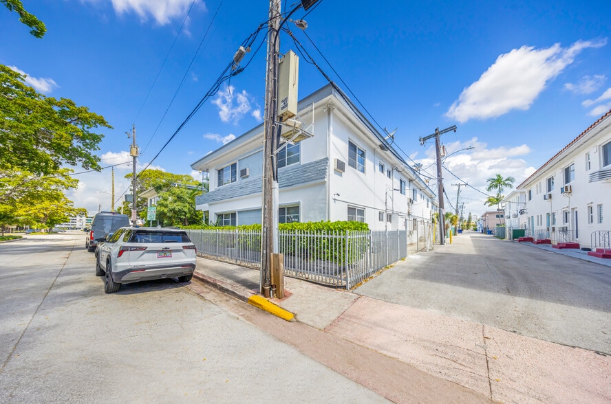 535 73rd St, Miami, FL for sale - Building Photo - Image 2 of 25