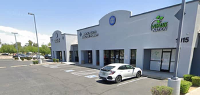 1915 E Chandler Blvd, Chandler, AZ for lease - Building Photo - Image 2 of 5