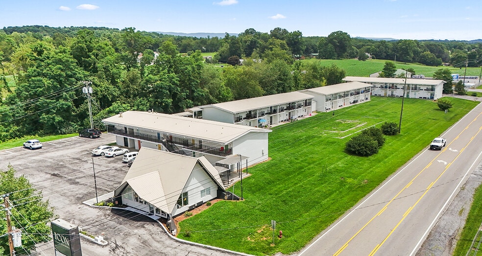 15589 Lee Hwy, Bristol, VA for sale - Building Photo - Image 1 of 23