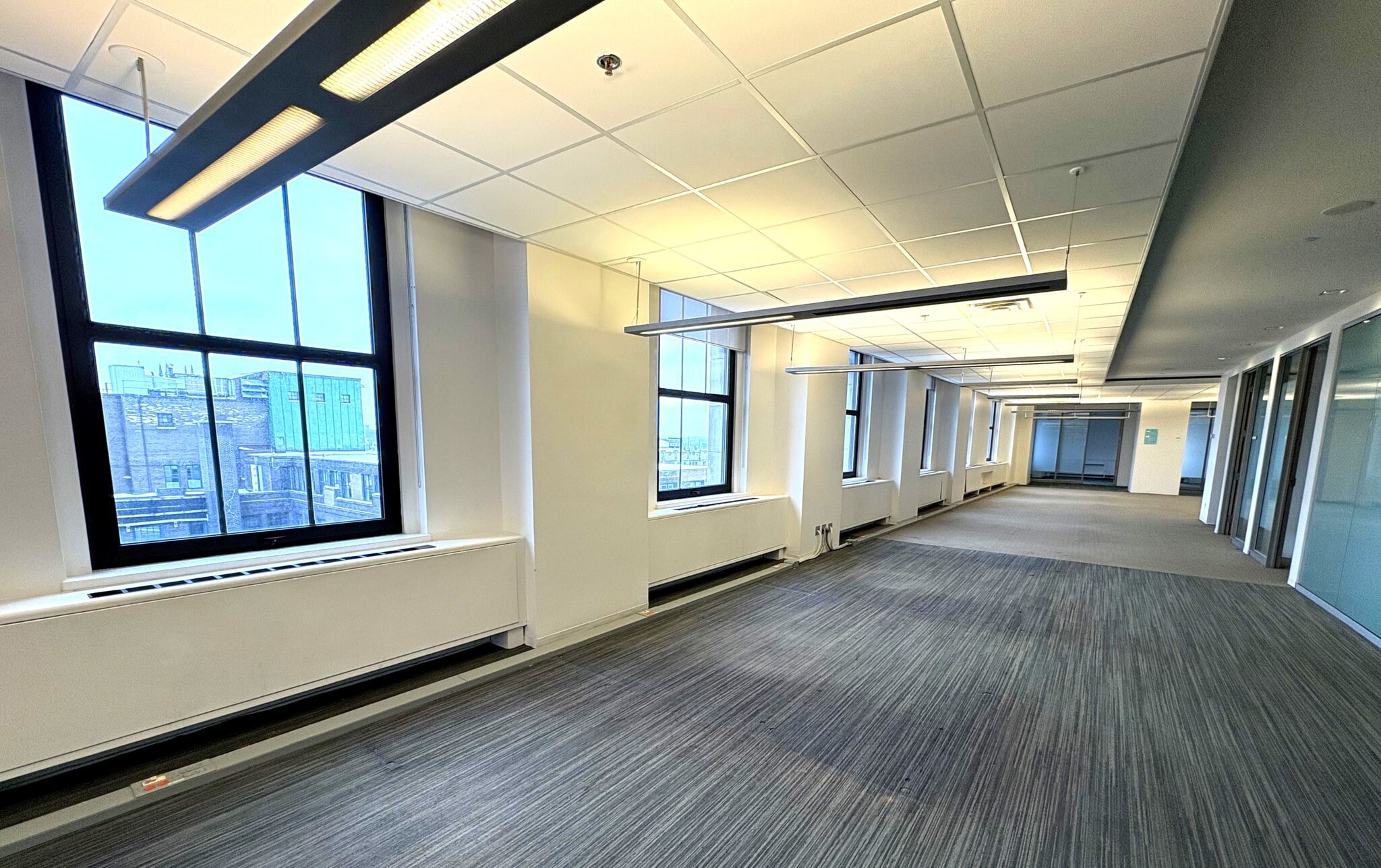 360 Rue Saint-Jacques, Montréal, QC for lease Interior Photo- Image 1 of 3