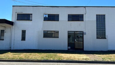 1801 9th Ave, Longview, WA for lease Interior Photo- Image 1 of 10