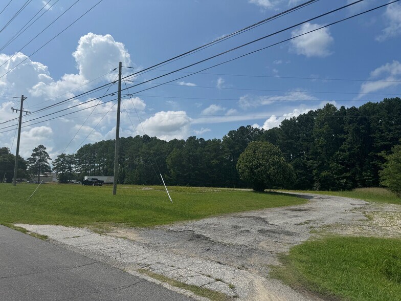 1040 W 10th St, Blackstone, VA à vendre - Photo du bâtiment - Image 3 de 5