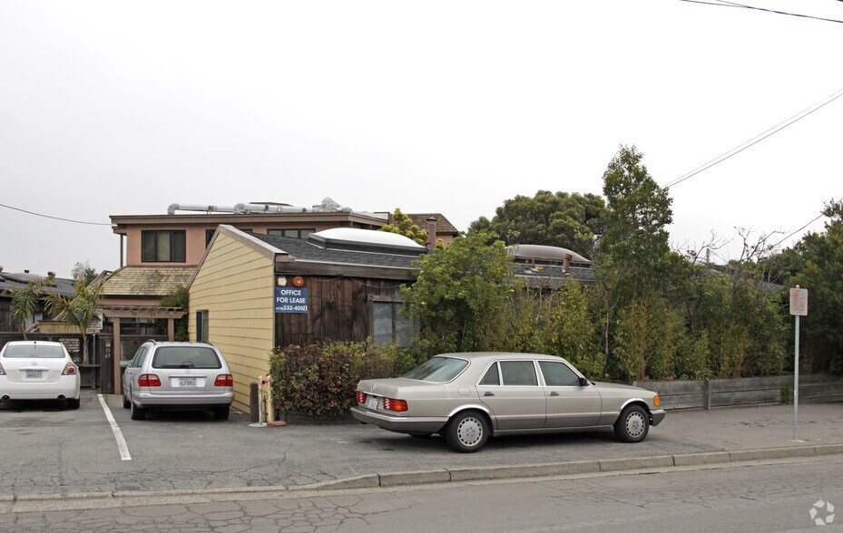 55-75 Gate 5 Rd, Sausalito, CA à louer - Photo du bâtiment - Image 3 de 7