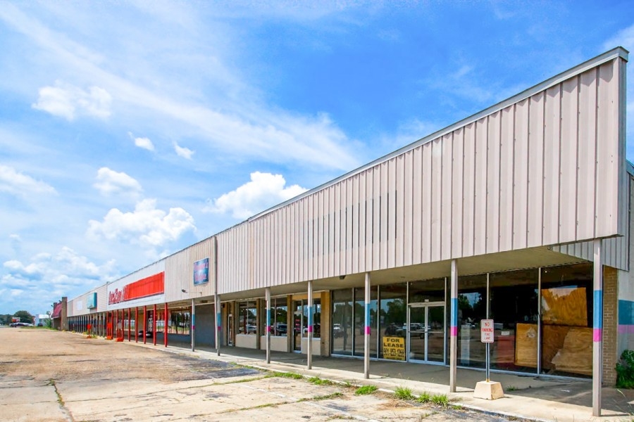 621 W Lincoln Rd, Ville Platte, LA for sale Primary Photo- Image 1 of 1