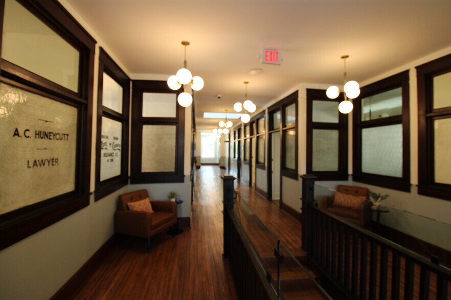 116 E Main St, Albemarle, NC à louer - Photo du bâtiment - Image 3 de 13