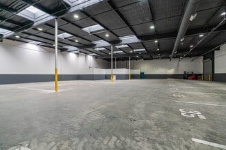 31970 Castaic Rd, Castaic, CA for lease Interior Photo- Image 1 of 7