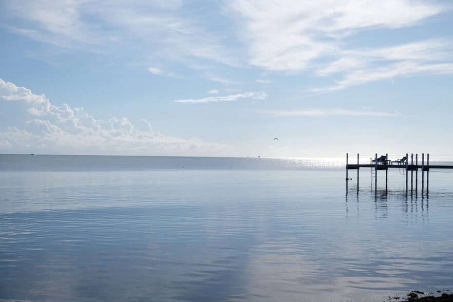 Barnicle Bed and Breakfast -Big Pine Key portfolio of 2 properties for sale on LoopNet.ca - Building Photo - Image 2 of 101