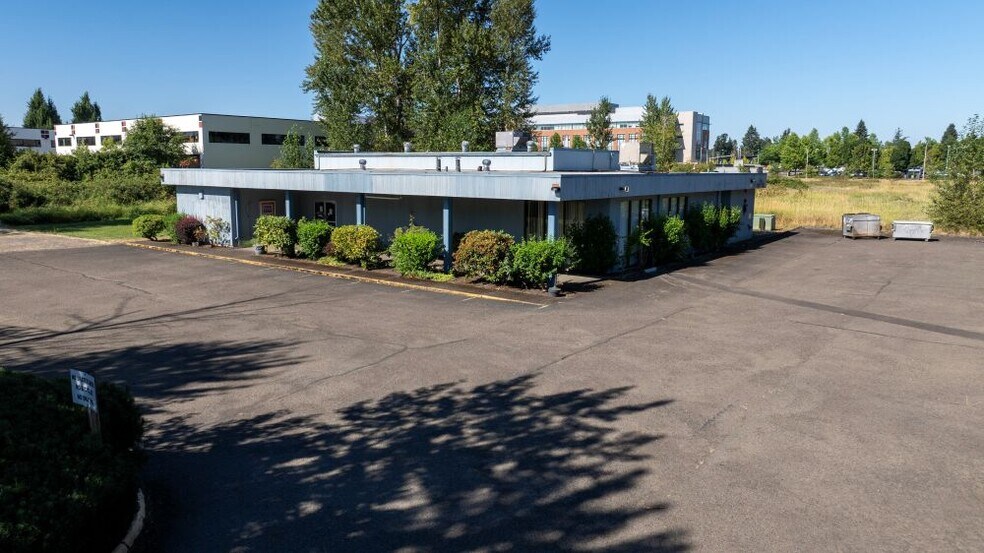 276 Warner Milne Rd, Oregon City, OR à vendre - Photo du bâtiment - Image 2 de 7