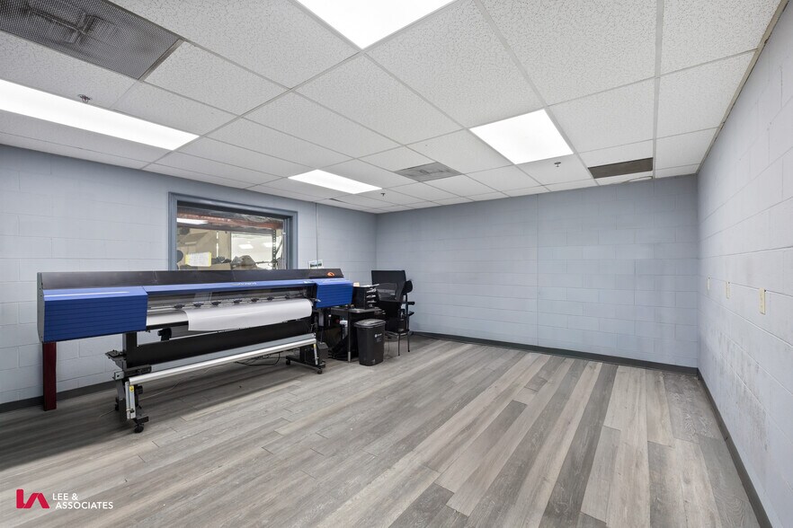 4151 Industrial Park Dr, Norcross, GA à louer - Photo du bâtiment - Image 3 de 52