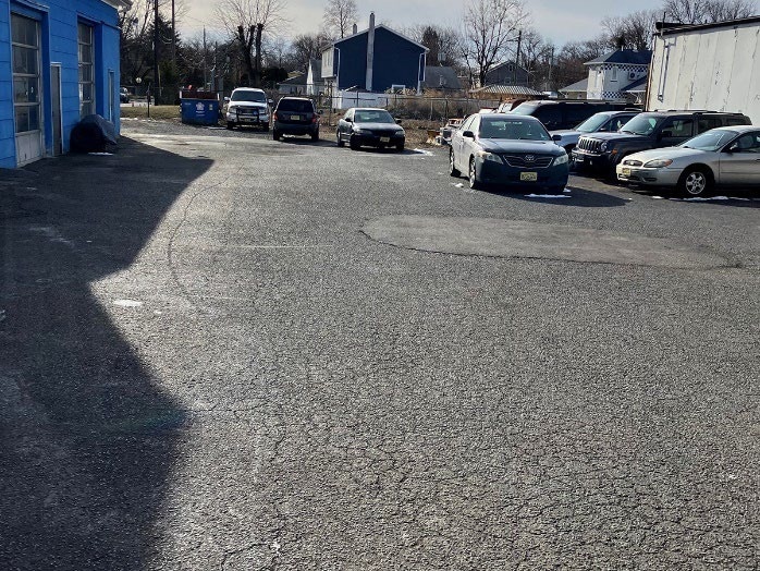 704 Clinton Ave, South Plainfield, NJ for lease - Building Photo - Image 3 of 5