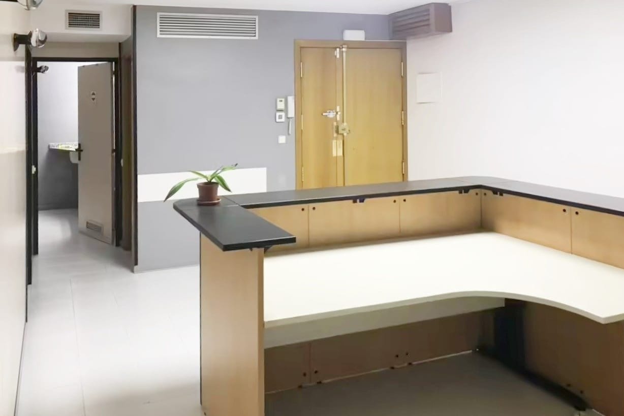 Granollers, BAR 08402 - Unit - - - Interior Photo - Image 2 of 22