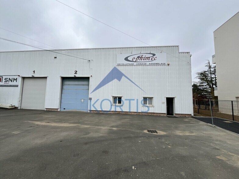 Flex in Belleville-en-Beaujolais for lease - Building Photo - Image 2 of 2