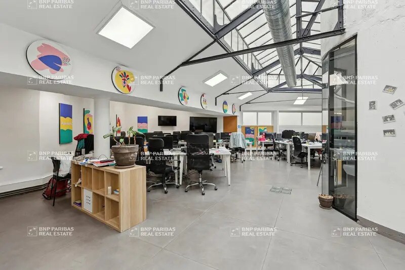27 Rue De Citeaux, Paris à vendre Photo du bâtiment- Image 1 de 14