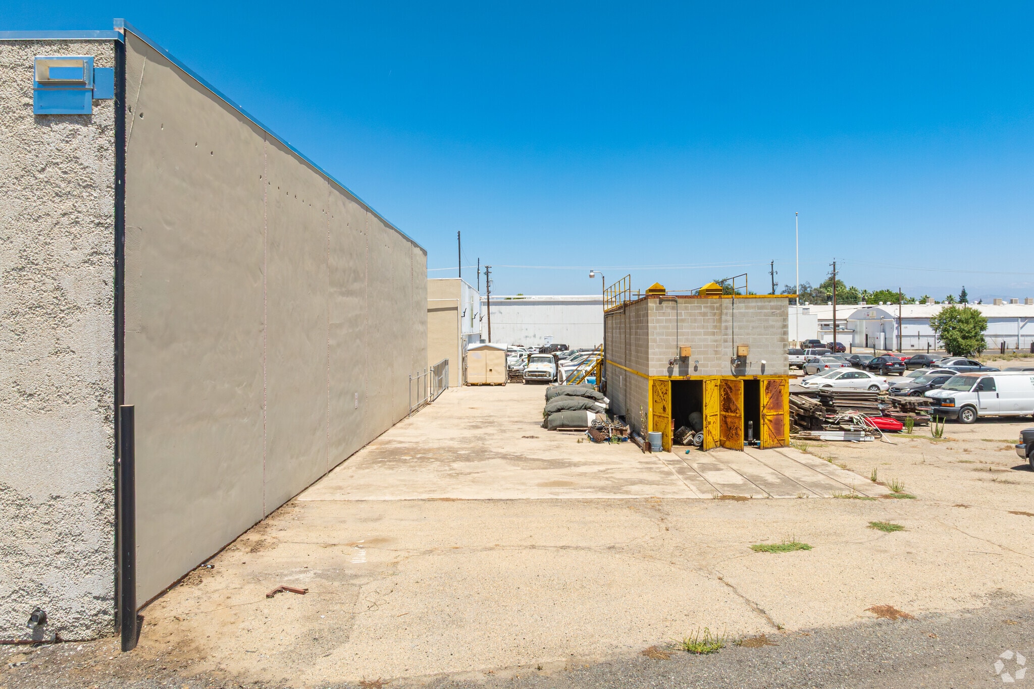430 W Ventura St, Dinuba, CA for lease Building Photo- Image 1 of 1