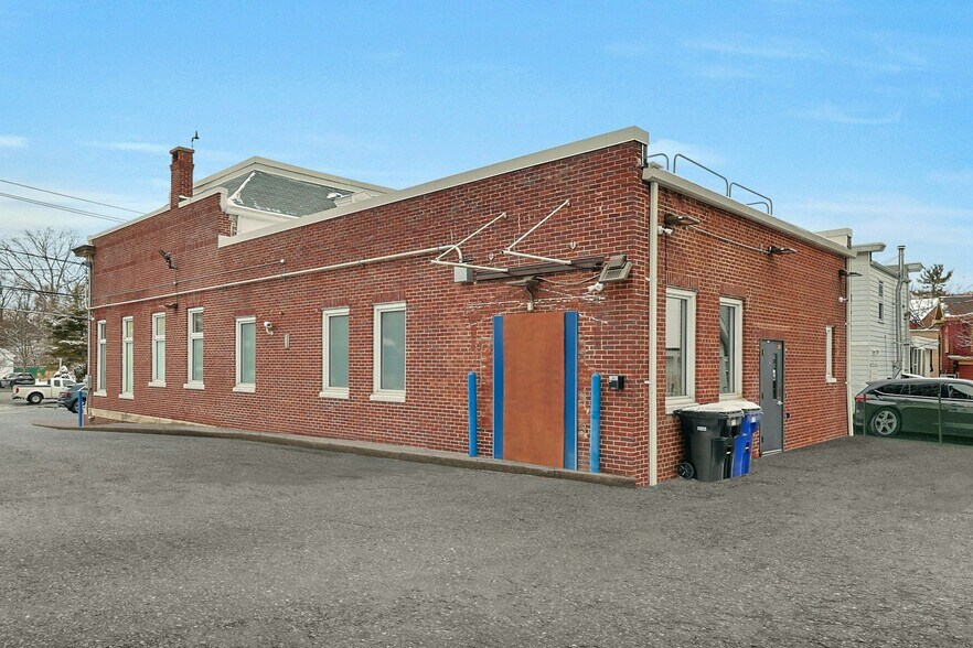 637 Main St, Sparkill, NY à louer - Photo du bâtiment - Image 3 de 26