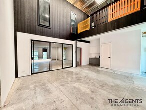 82 Makland Dr, Derrimut for lease Interior Photo- Image 1 of 3