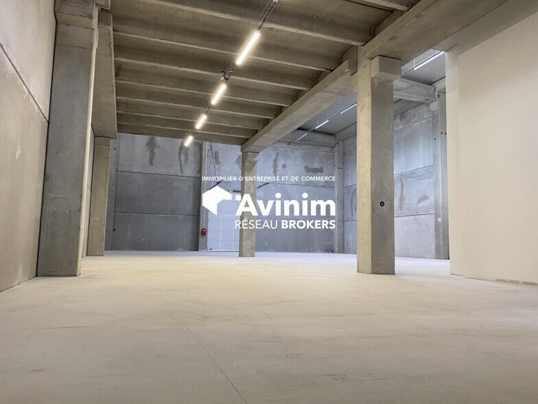 Industrial in Le Muy for lease - Interior Photo - Image 2 of 18