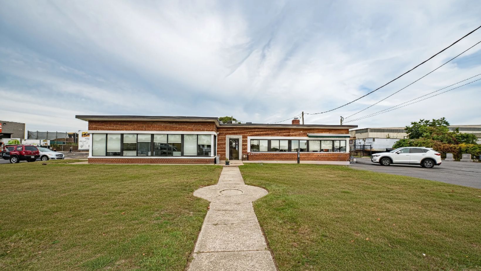 1250 Wellwood Ave, West Babylon, NY for sale Primary Photo- Image 1 of 16