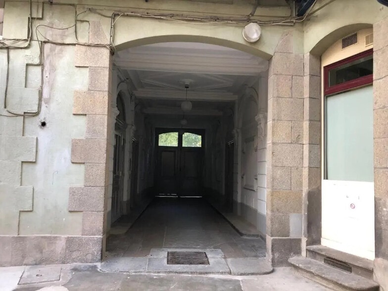 Bureau dans Rennes à louer - Hall d’entrée - Image 2 de 4