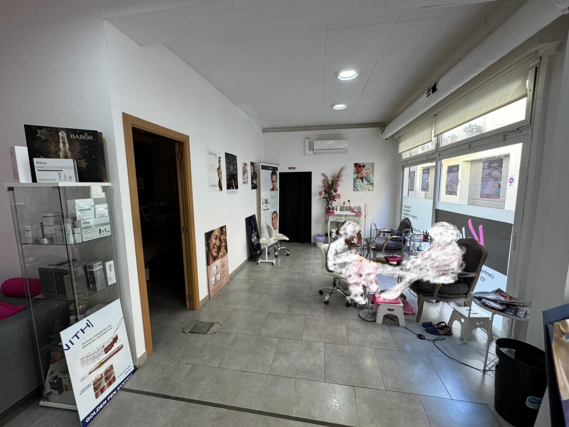 Retail in Calella, Barcelona for lease Interior Photo- Image 1 of 28