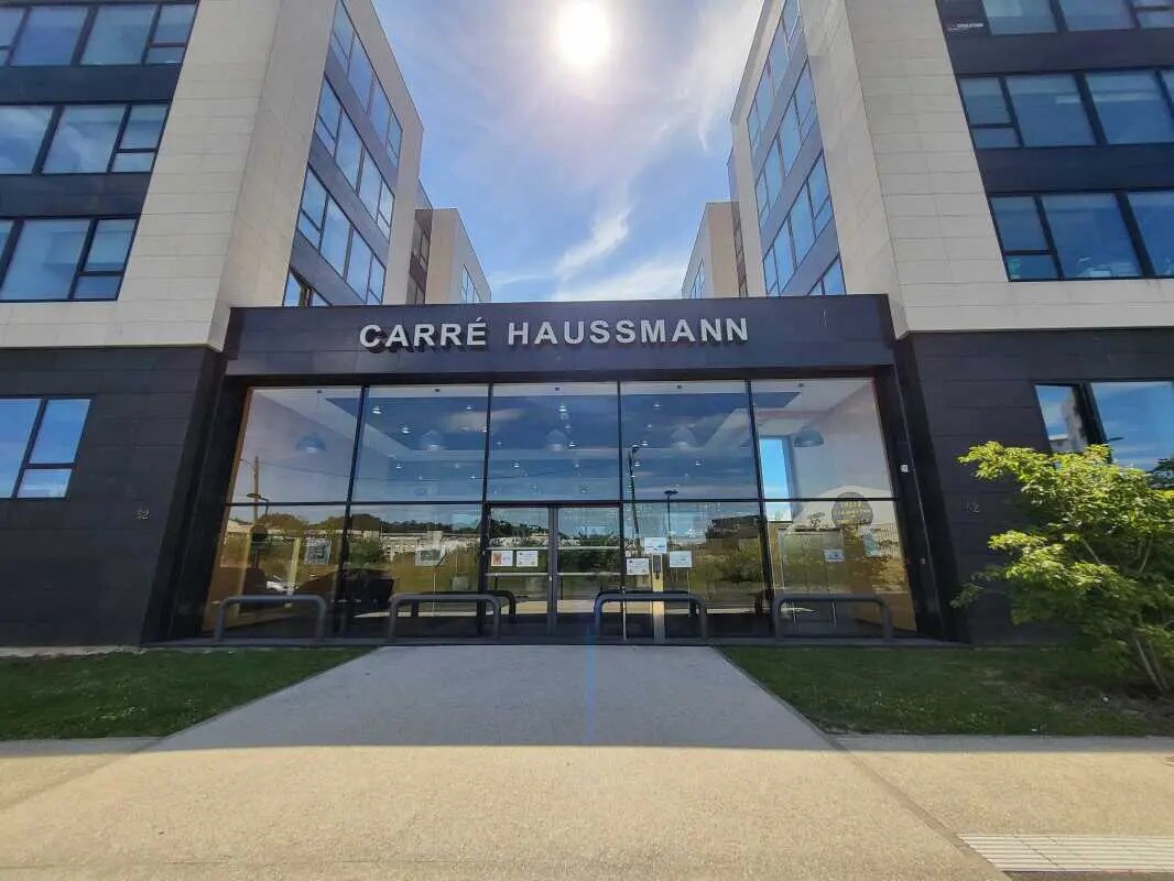 Office in Évry-Courcouronnes for lease Building Photo- Image 1 of 16